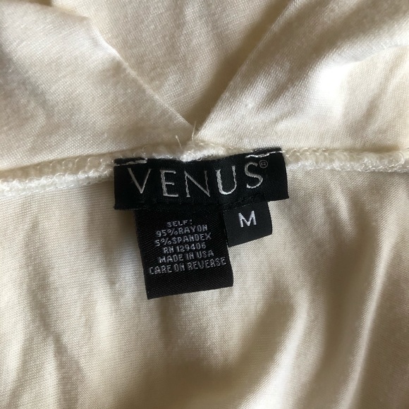 Venus Crochet Detail Top - Picture 3 of 3